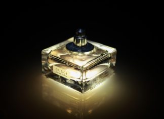 Perfumy damskie – jak znaleźć te najlepsze?