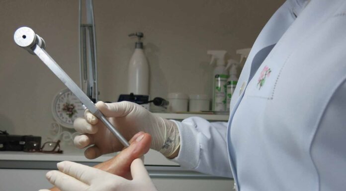 Profesjonalne urządzenia, narzędzia i akcesoria podologiczne podolog
