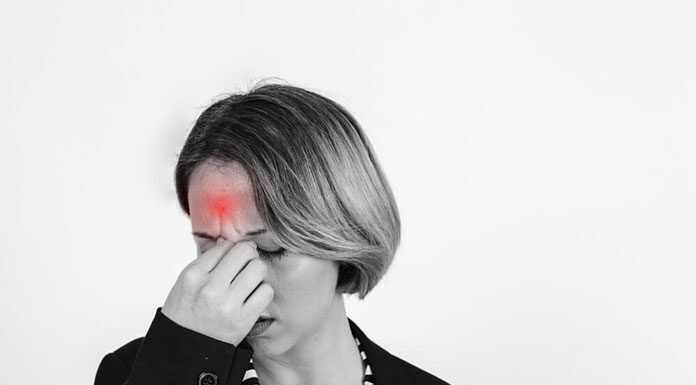 Klasterowy ból głowy – czym jest i jak się go diagnozuje? Klasterowy ból głowy