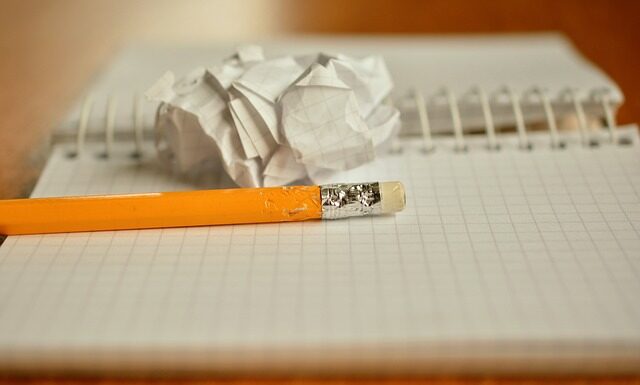 Gdzie wyrzucić papierowy kubek po kawie? Gdzie wyrzucić papierowy kubek po kawie?