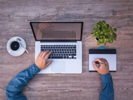 Jak stosować tabletki do osuszania aparatu słuchowego?