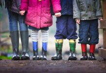 Psychologiczne aspekty diagnozowania owsików u dzieci — jak rozmawiać z dzieckiem o testach na owsiki Psychologiczne aspekty diagnozowania owsików u dzieci — jak rozmawiać z dzieckiem o testach na owsiki